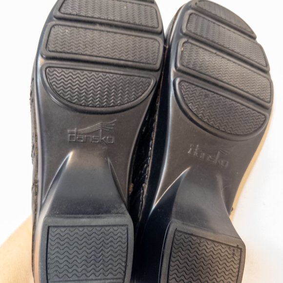 Dansko Size 40 (US 9.5) Tamara Clog Black Leather Slip On Nursing Heeled Shoe - Picture 3 of 9